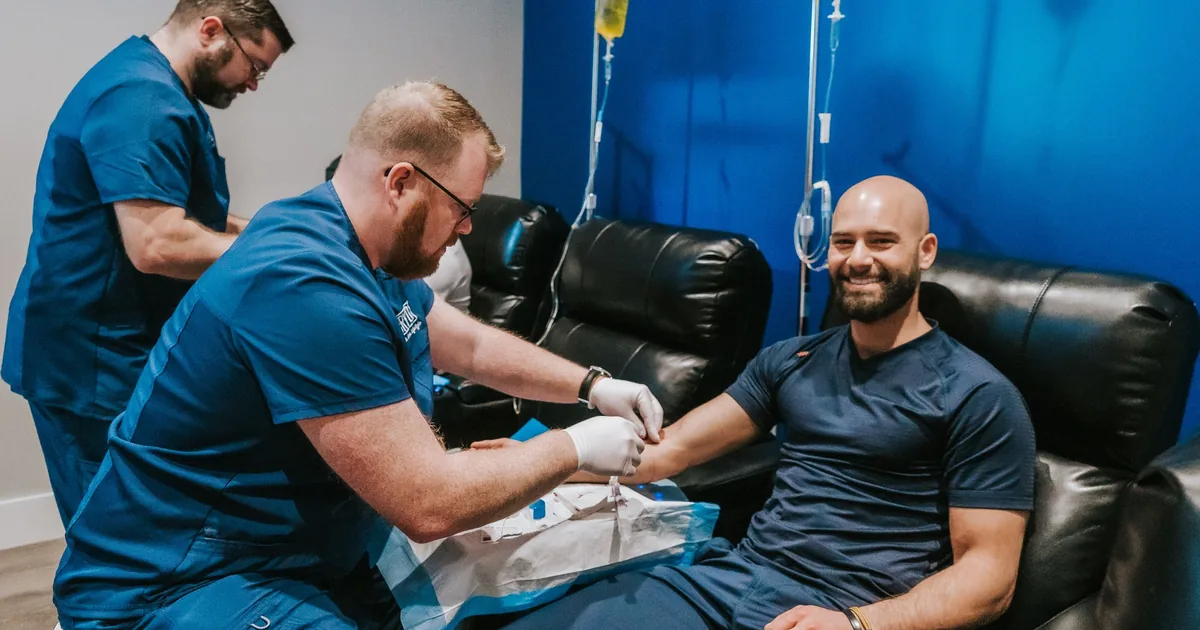 Client relaxing during an IV vitamin drip at iCRYO St. Johns, FL