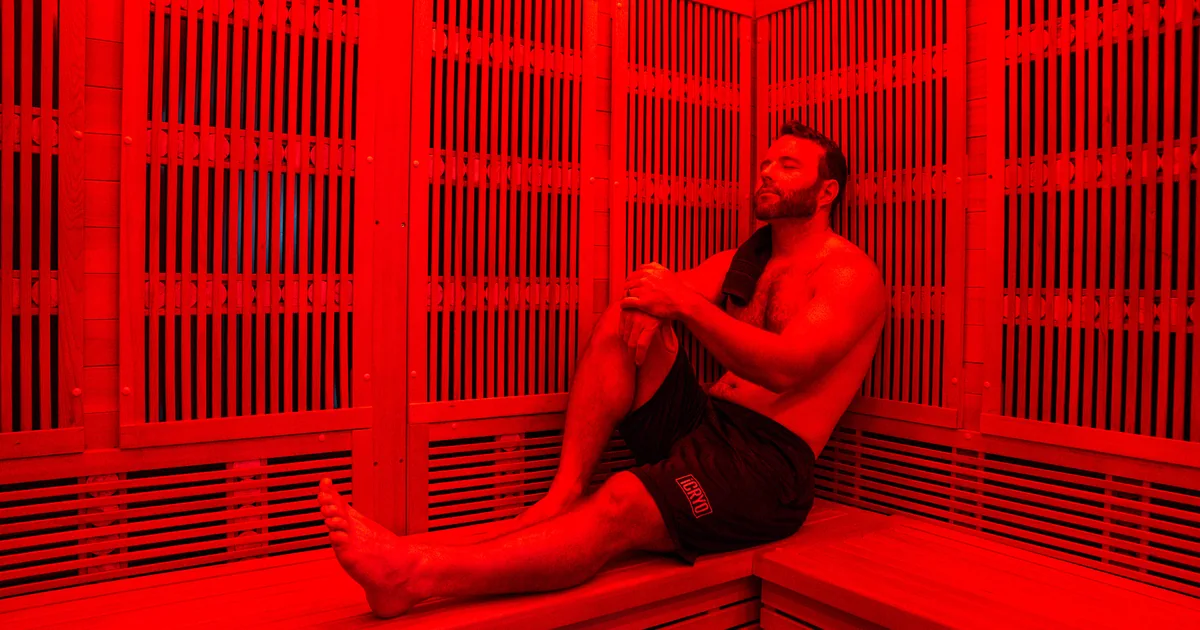 Infrared sauna compared with a traditional sauna at iCRYO St. Johns