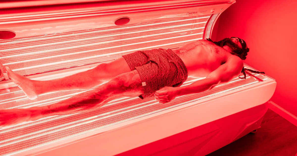 Red light therapy for sun-damaged skin at iCRYO St. Johns, FL