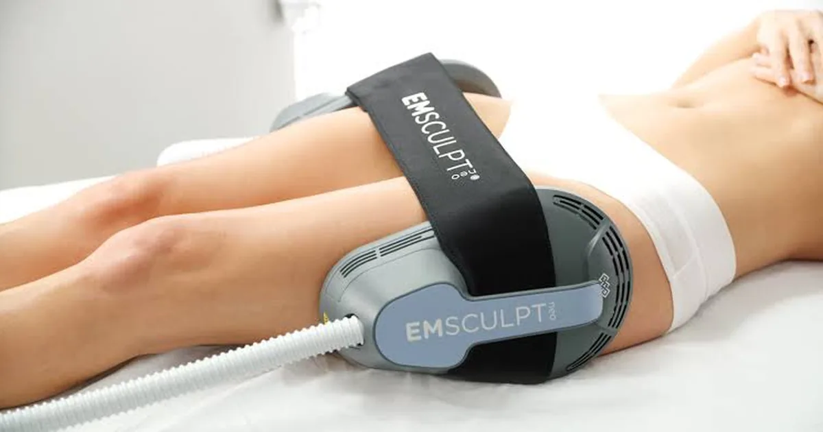 Toned abdomen results from EMSCULPT NEO body sculpting at iCRYO St. Johns
