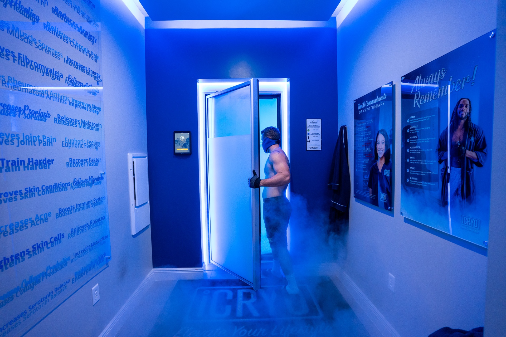 iCRYO St Johns cryotherapy chamber