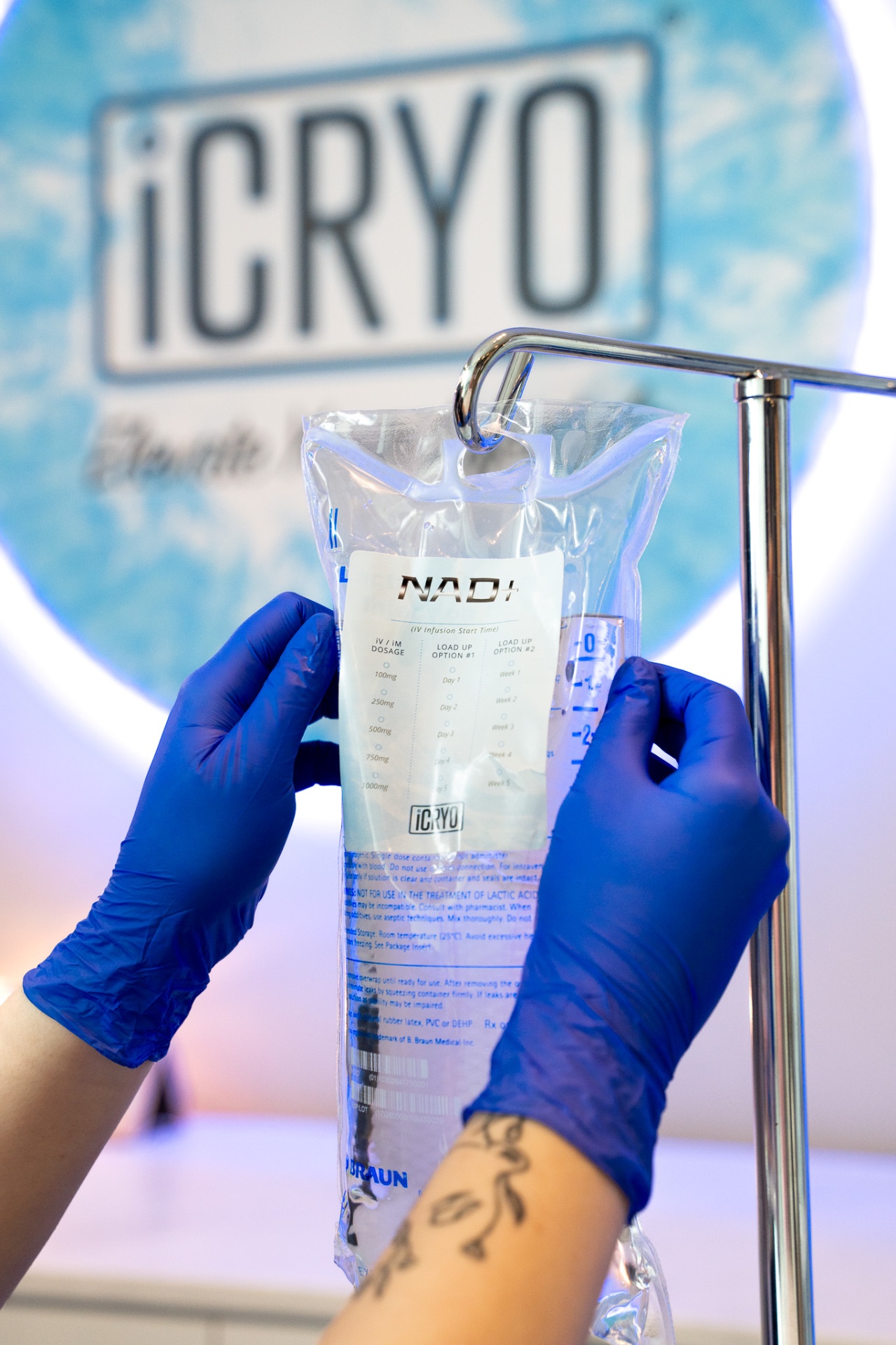 iCRYO St Johns NAD+ IV infusion bag with dosing chart