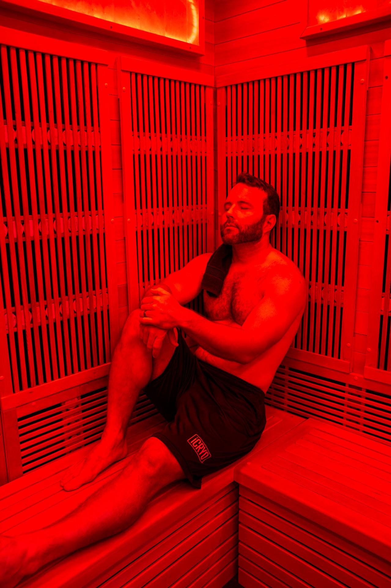 Client relaxing in the iCRYO St Johns infrared sauna